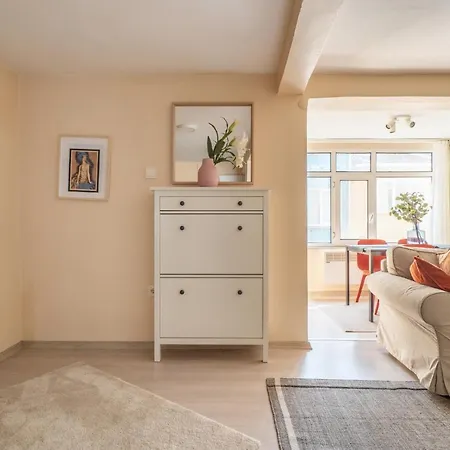 Lejlighed Charming And Flat Near Macka Park